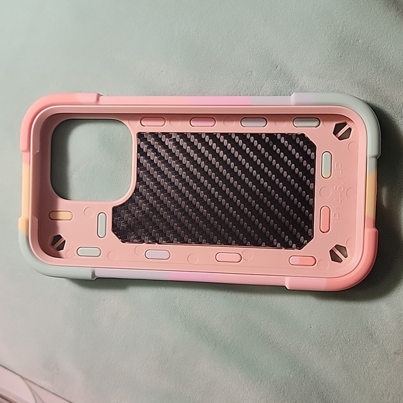 Phone case - Picture 2 of 6